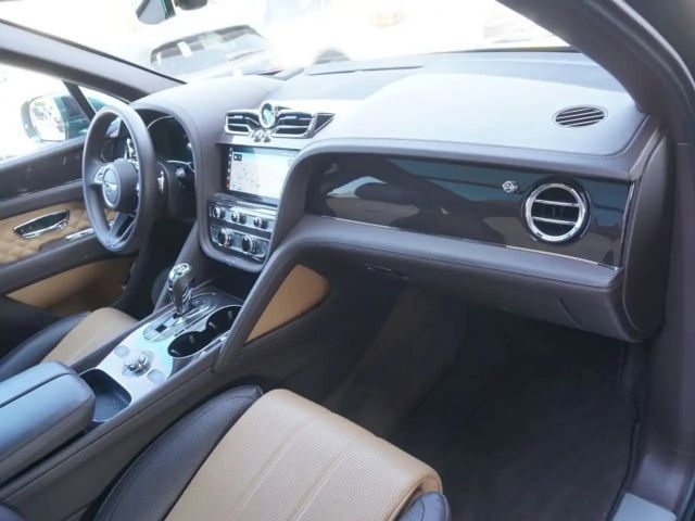 Bentley Bentayga Hybrid