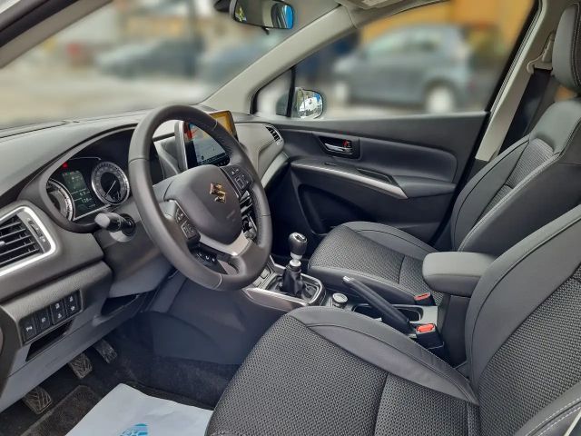 Suzuki S-Cross Flash Hybrid