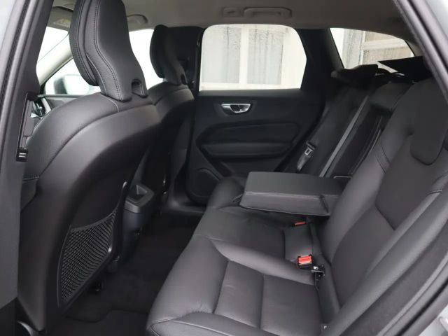 Volvo XC60 AWD Dark Plus