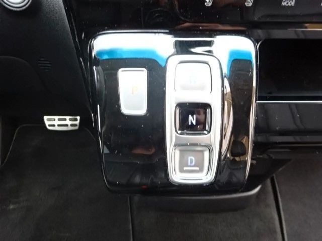 Hyundai Staria Signature Vierwielaandrijving