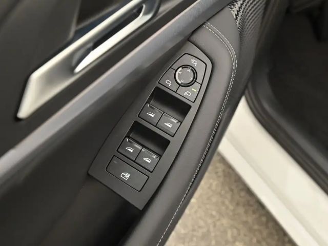 BMW 218 218d Active Tourer Sedan