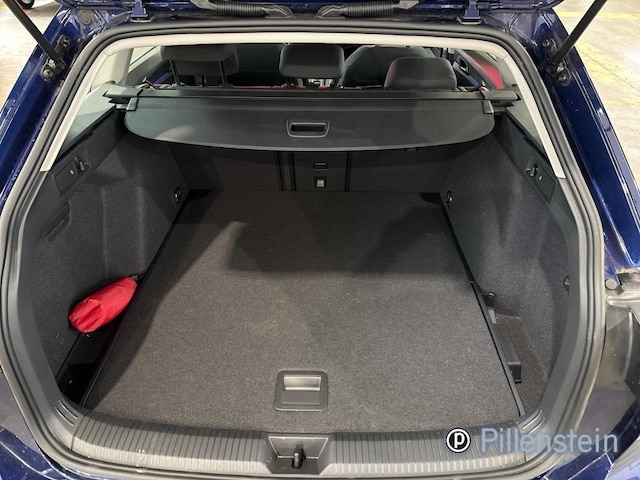 Volkswagen Golf Business DSG Variant