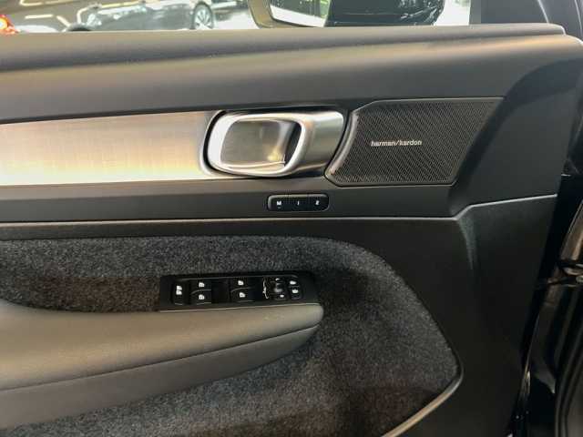 Volvo XC40 Black Edition