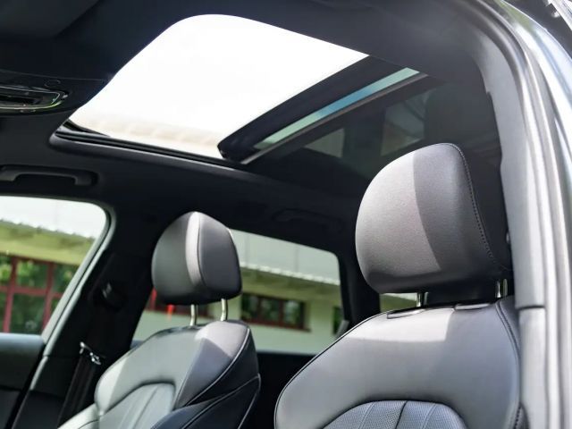 Audi RS4 Avant Quattro