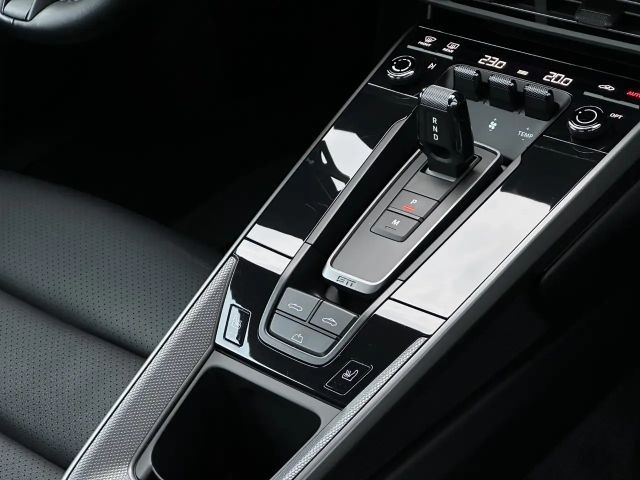 Porsche 992 Cabrio Carrera