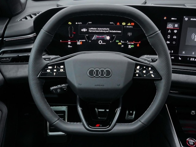 Audi A6 Avant Quattro S-Tronic