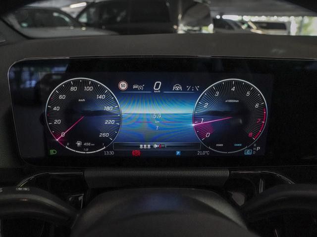 Mercedes-Benz GLA 180 