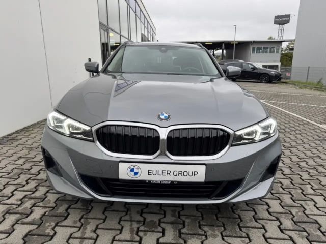BMW 320 320i Touring