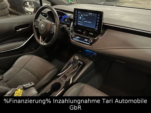 Toyota Corolla Hybride Team D