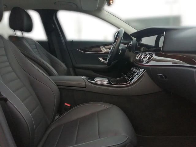 Mercedes-Benz E 450 4MATIC Sedan
