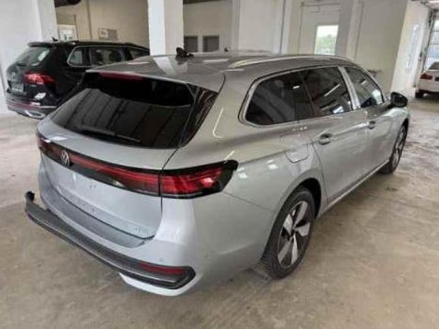 Volkswagen Passat 1.5 eTSI DSG Variant