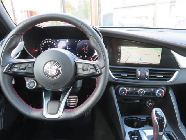 Alfa Romeo Giulia Q4