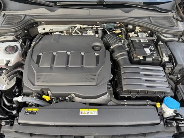 Volkswagen Golf 2.0 TDI Golf VIII Life Variant