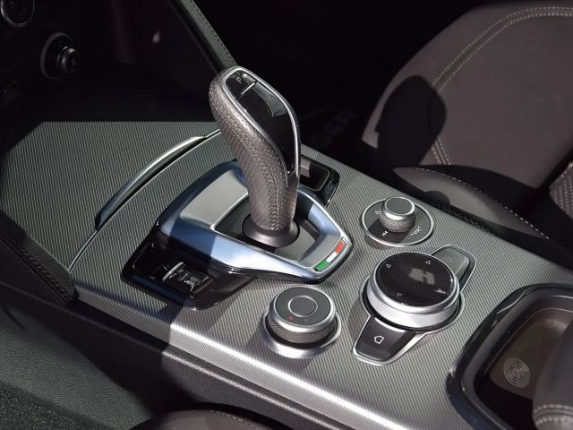 Alfa Romeo Stelvio AT8 Q4 TI Veloce