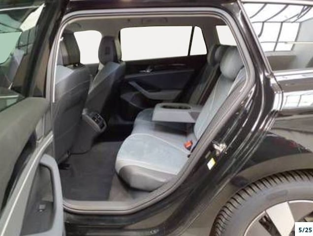 Volkswagen Passat 1.5 eTSI Business Variant