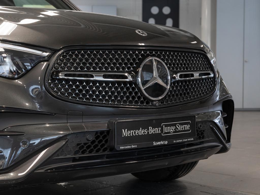 Mercedes-Benz GLC 300 4MATIC AMG Line GLC 300 d