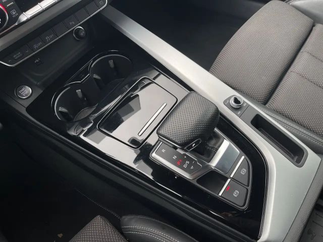 Audi A4 40 TFSI Quattro S-Line