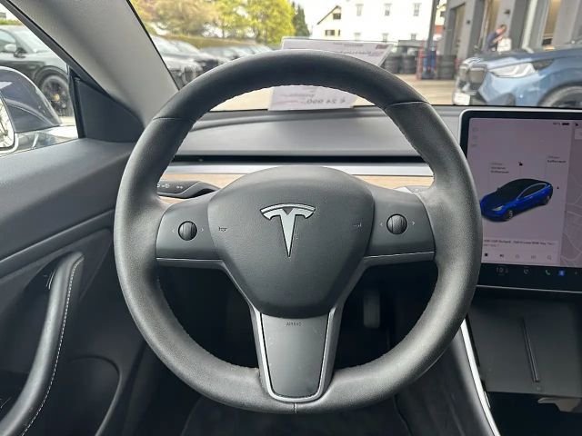 Tesla Model 3 AWD Long Range