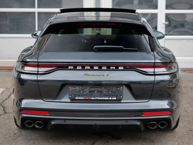 Porsche Panamera 4 E-Hybrid