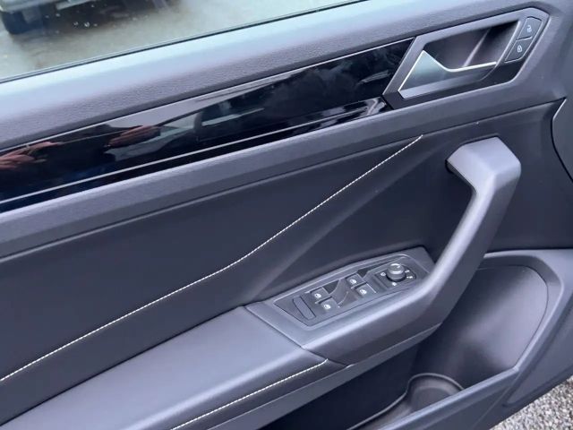 Volkswagen T-Roc 1.5 TSI Cabriolet R-Line