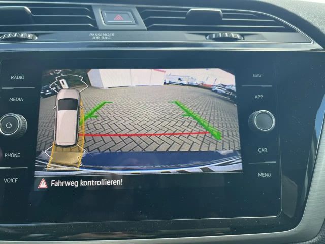 Volkswagen Touran DSG R-Line Style