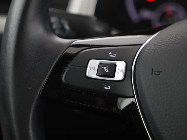 Volkswagen T-Roc Cabriolet Style