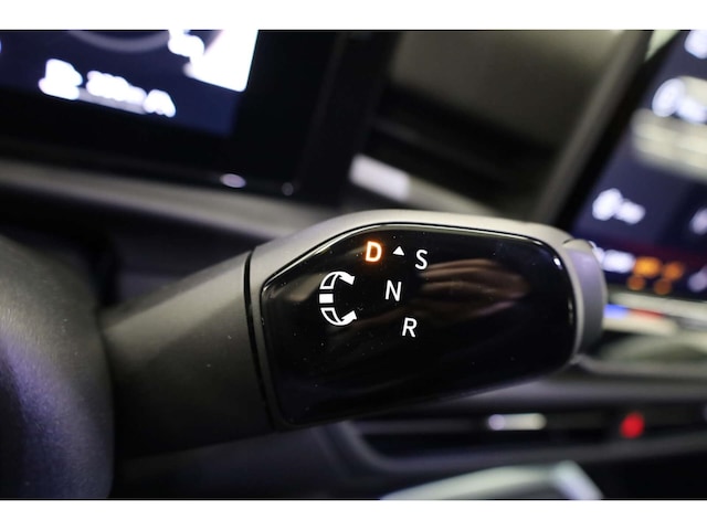 Volkswagen T-Roc 1.5 eTSI R-Line Style