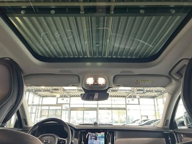 Volvo V90 Cross Country AWD