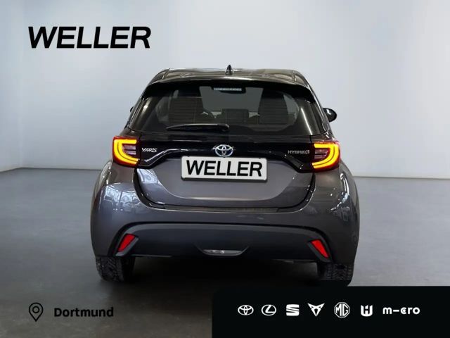 Toyota Yaris Hatchback Hybride Team D