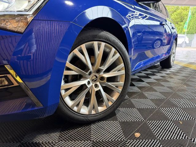 Skoda Superb Combi iV