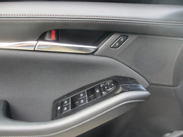 Mazda 3 Exclusive-line