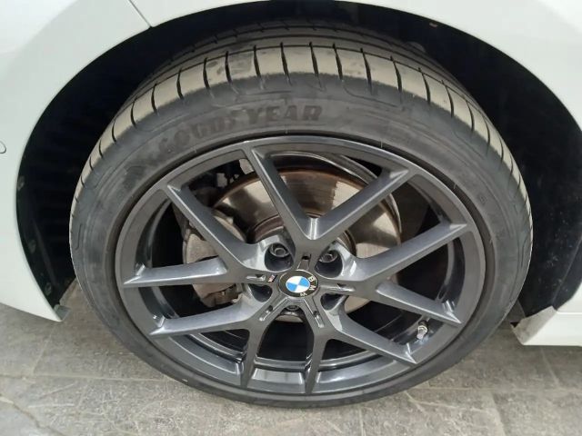 BMW 118 118i M-Sport Sedan