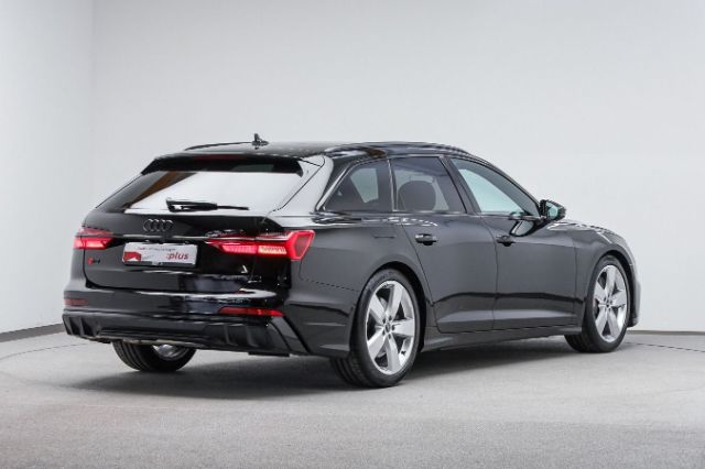 Audi S6 Avant Quattro