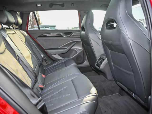 Volkswagen Passat 2.0 TDI R-Line Variant