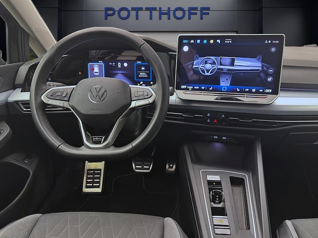 Volkswagen Golf 1.5 eTSI DSG Variant