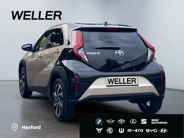 Toyota Aygo X Bi-Tone Hatchback