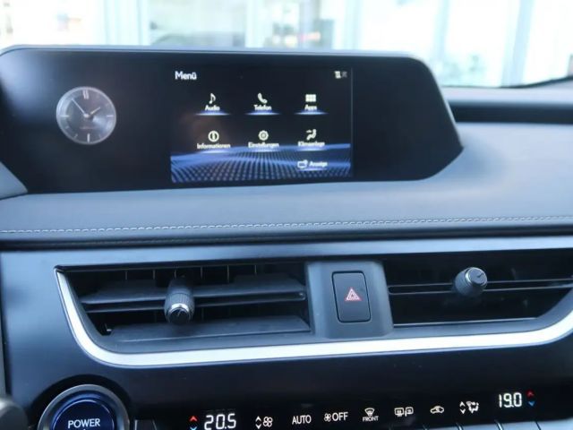 Lexus UX 250h Style Edition