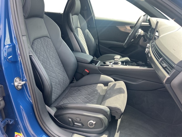 Audi RS4 Avant Quattro