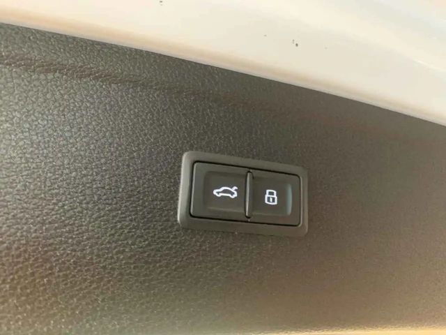 Audi SQ5 TDI *STDHZ*MATRIX*AHK*ACC*360*22"*LEDER*NAVI