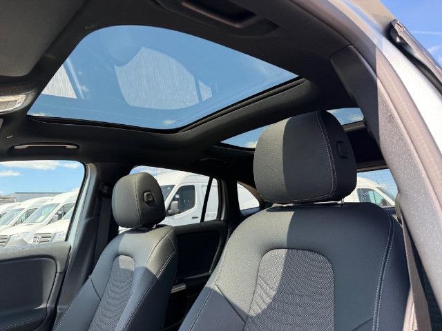 Mercedes-Benz GLA 180 GLA 180 d