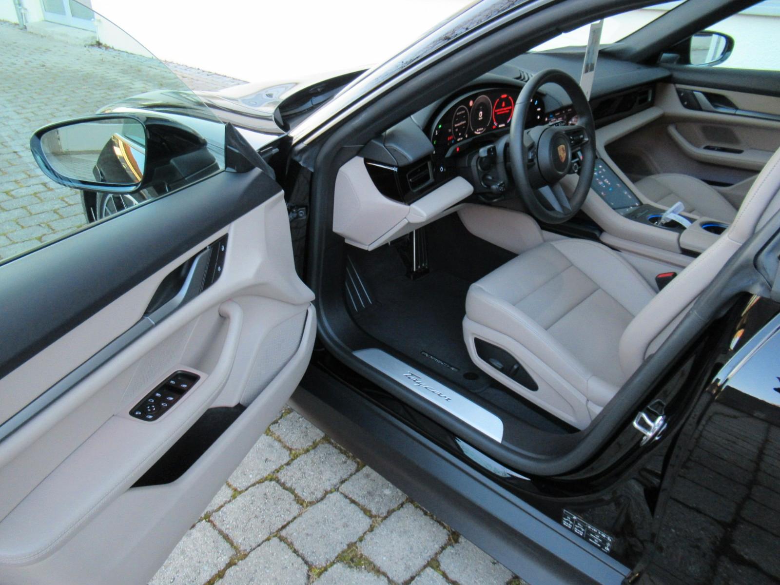 Porsche Taycan Sport Turismo