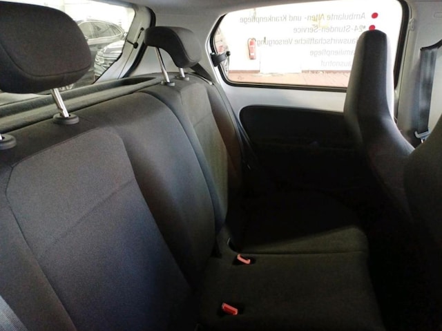 Volkswagen up! Move Move up!