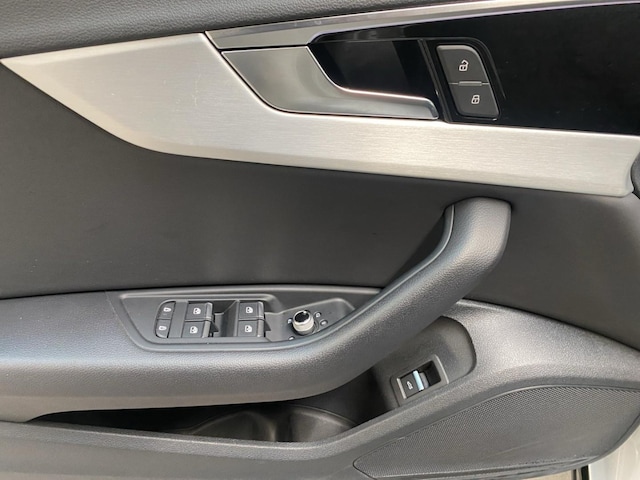 Audi A4 40 TDI Avant S-Line S-Tronic