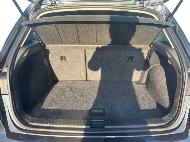 Seat Arona Reference