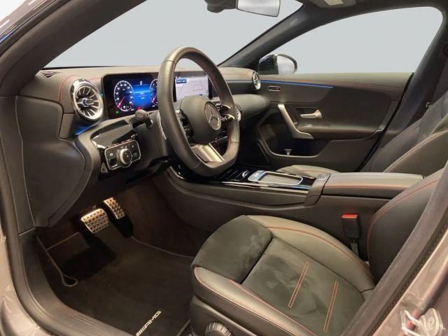 Mercedes-Benz CLA 200 CLA