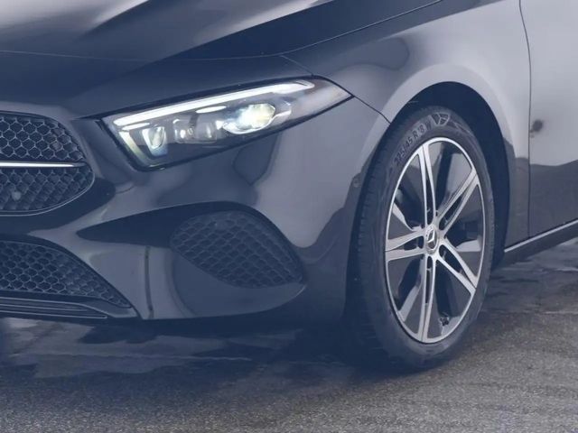 Mercedes-Benz A 180 , 7G-DCT, Progr. Adv. Plus, Night-Paket, Totwin...