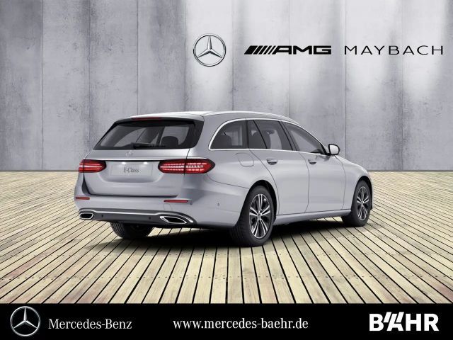 Mercedes-Benz E 220 AVANTGARDE E 220 d Estate