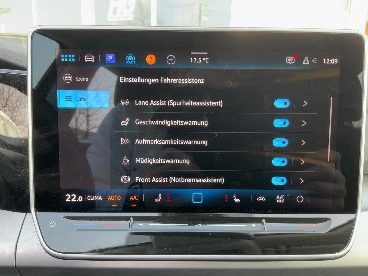 Volkswagen Golf 1.5 eTSI Golf VIII Life