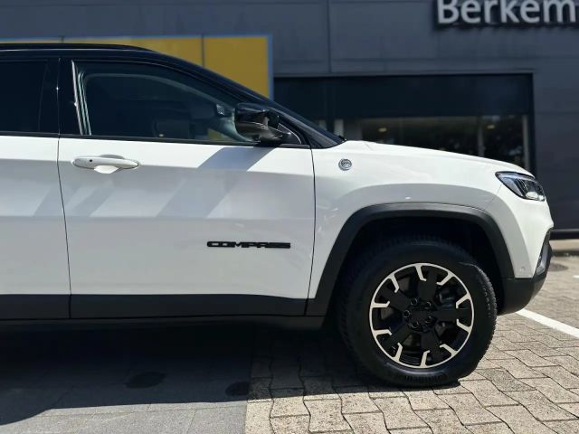 Jeep Compass 4x4 Hybrid Trailhawk