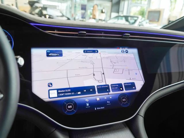 Mercedes-Benz EQE 300 AMG Line Sedan